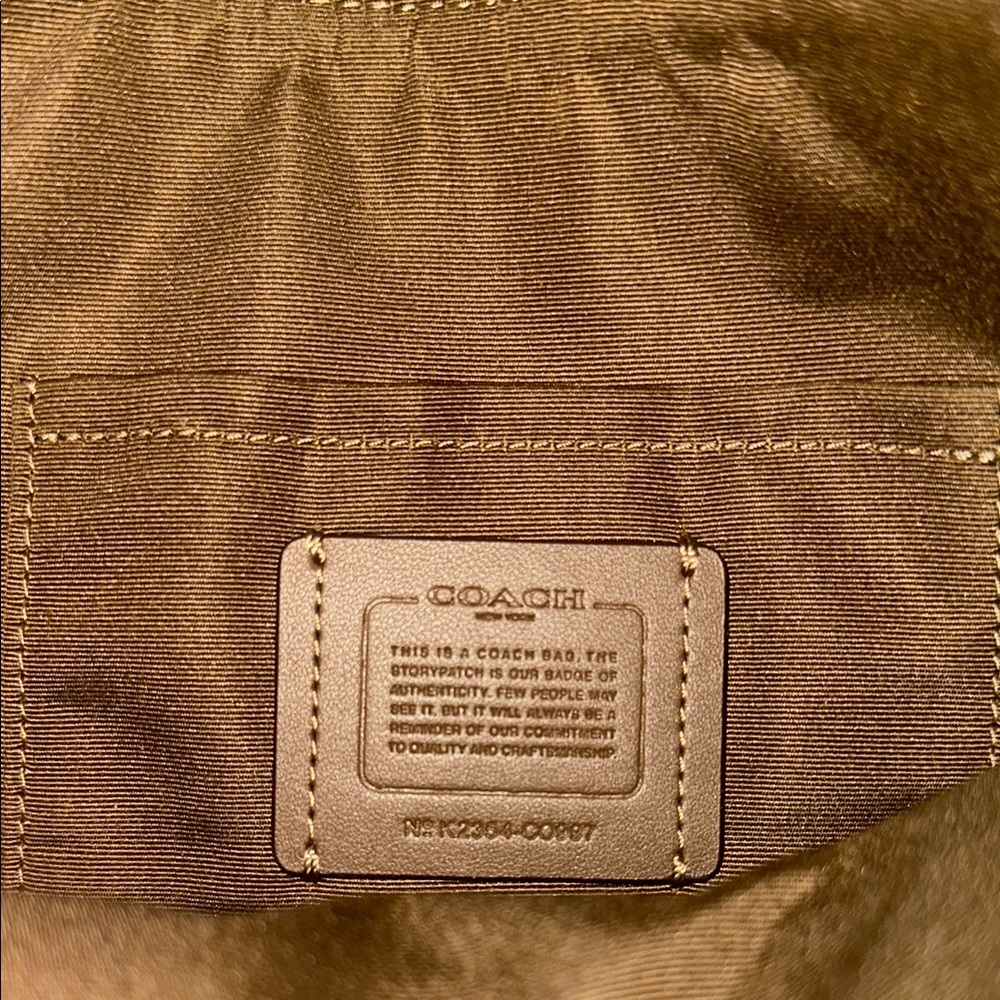 Coach Aria Shoulder Bag - Picture 5 of 6
